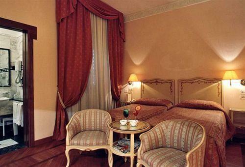 Hotel Pierre