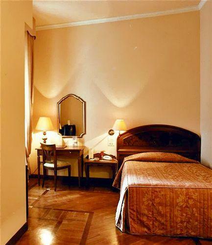 Hotel Pierre