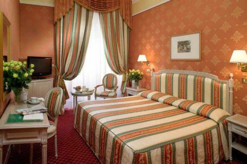 Hotel Sina De La Ville