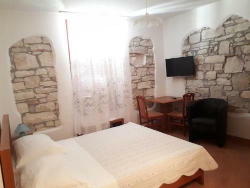 Aparthotel Apartments Lav Pore?