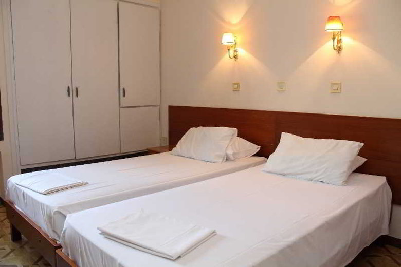 Nefeli Hotel