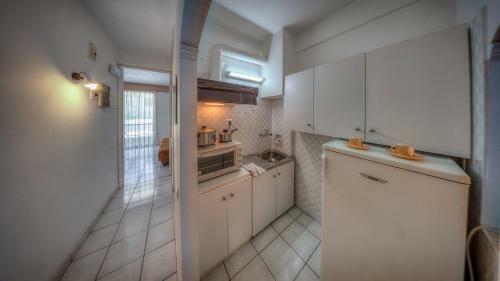 Zina Hotel Apartments