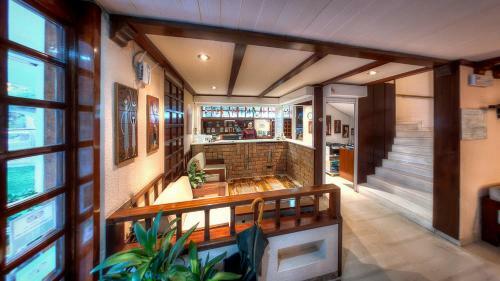 Zina Hotel Apartments