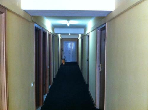 Molodizhniy Hostel
