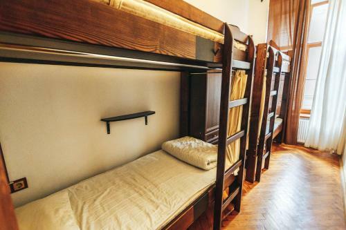 Ghostel - Medieval Hostel