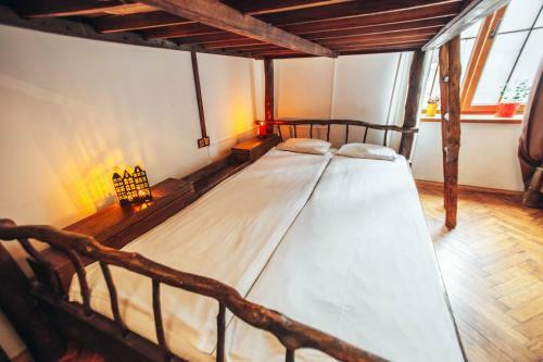 Ghostel - Medieval Hostel