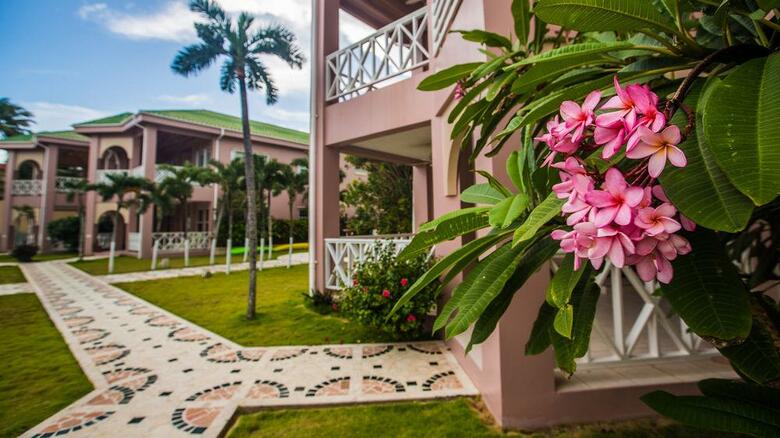 Hotel Grand Colony Island Villas