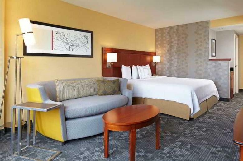Hotel Courtyard Mission Valley