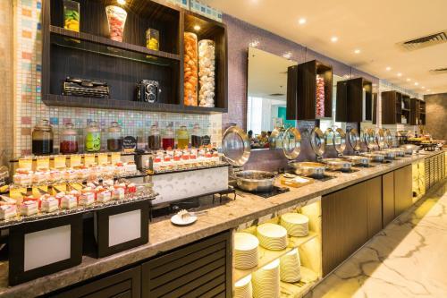 Hotel Sarovar Grand Hometel