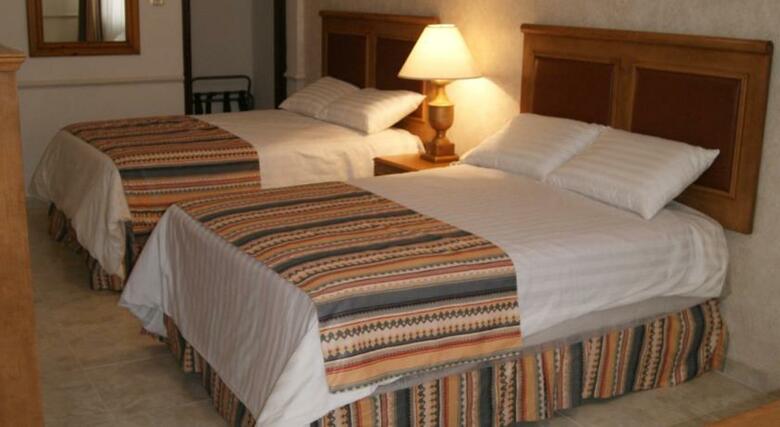 Hotel Savoy Express Torre�n