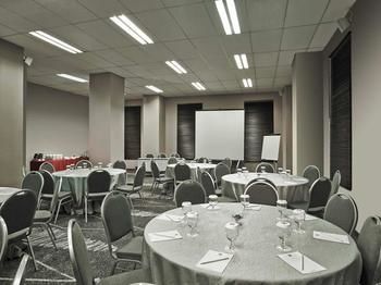 Hotel Ibis Jakarta Cawang