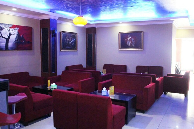 Hollywood Hotel