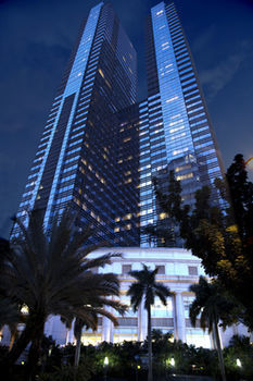 Hotel The Ritz-carlton Jakarta, Mega Kuningan