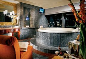 Hotel The Ritz-carlton Jakarta, Mega Kuningan