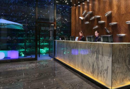 Paco Business Hotel Dongfeng Road