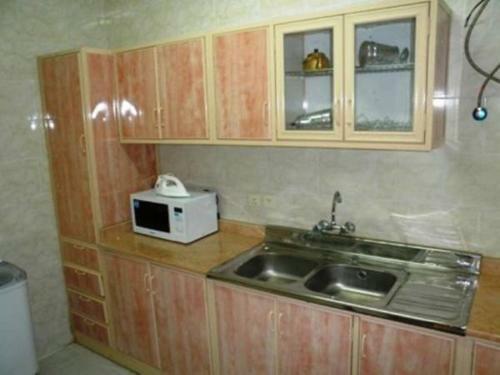 Al Farhan Hotel Suites (al Salam)