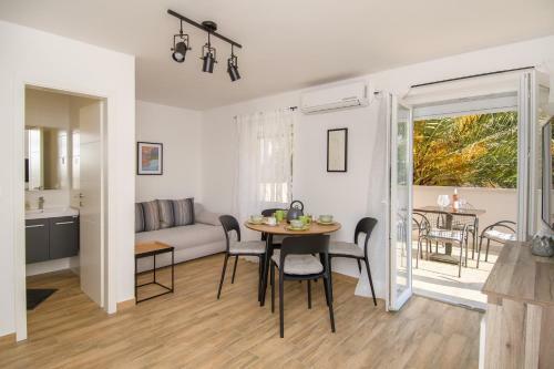 Hostal Apartments Darrer