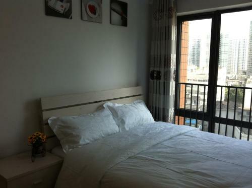 Shengang Apartment Dongmen Branch