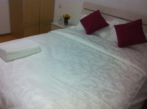 Shengang Apartment Dongmen Branch