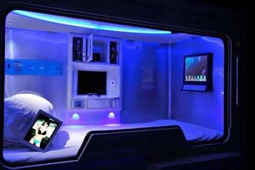 Pengheng Space Capsules Hotel