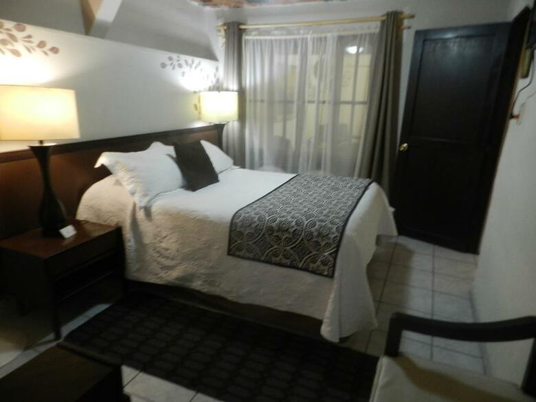 Hotel Santa Ana