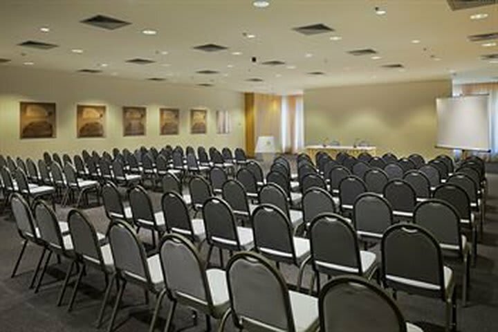 Hotel Holiday Inn Tbilisi