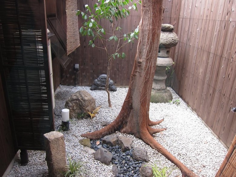 Naokonoza Bettei Fuyacho