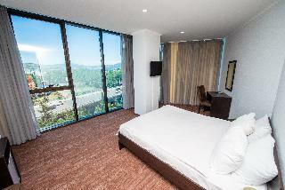 Hotel Shine On Guramishvili