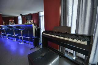 Hotel Shine On Guramishvili