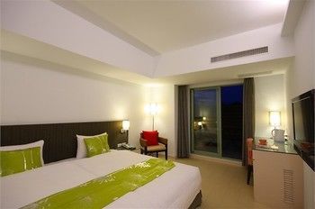 Mola Mola Four Seasons Hotel