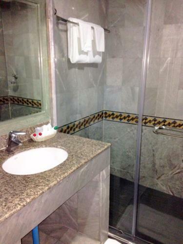 Albergue Lee Place Hotel