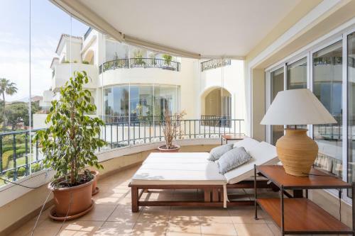 Front Line Beach Apartment In Hacienda Playa Marbella
