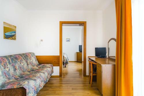 Family Inn