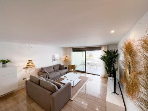 Apartamento En Complejo Mascarat Beach, Gsf73b