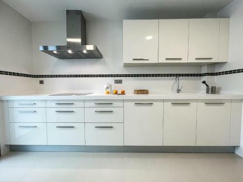 Apartamento En Complejo Mascarat Beach, Gsf73b
