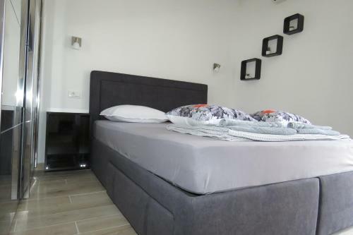 Hostal Lux Dalmatia I & R