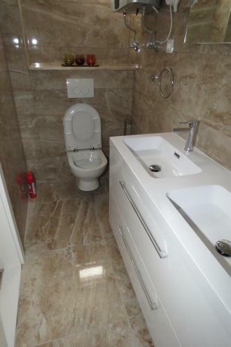 Hostal Lux Dalmatia I & R
