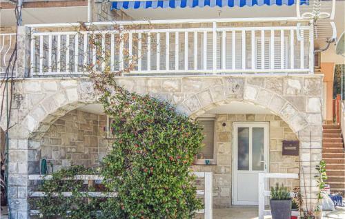 Stunning Apartment In Slano With Wifi
