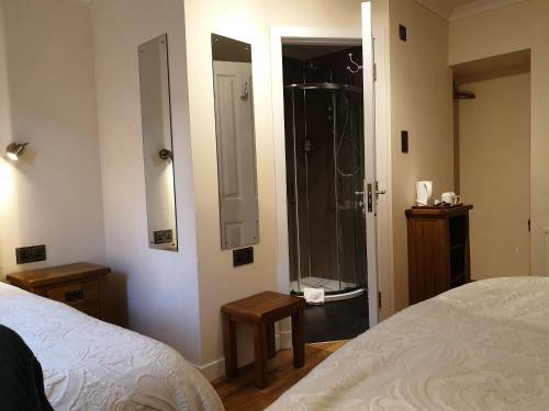 Cliffe House Bed & Breakfast