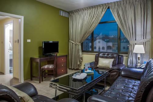 Days Inn Hotel And Suites Amman