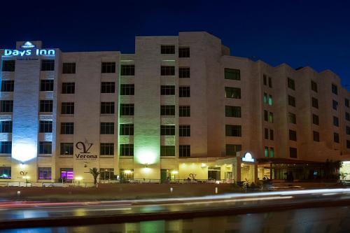 Days Inn Hotel And Suites Amman