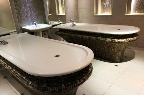 Days Inn Hotel And Suites Amman