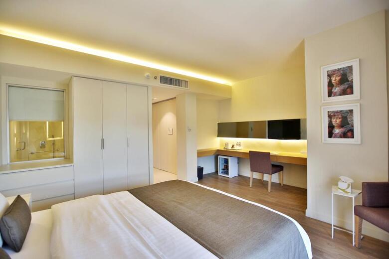 Alqasr Metropole Hotel
