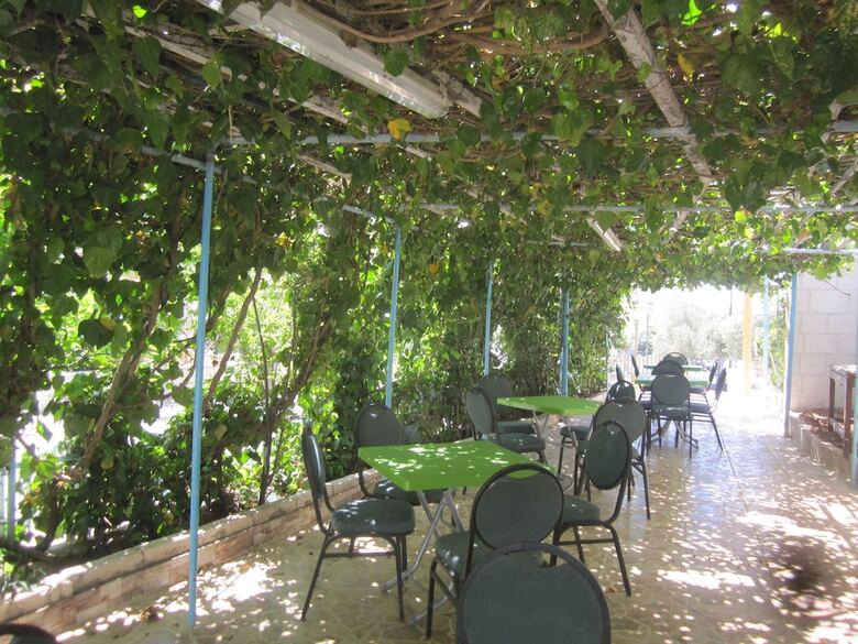 Caravan Hotel