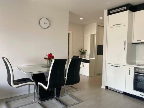 Modern Apartments With Garage
