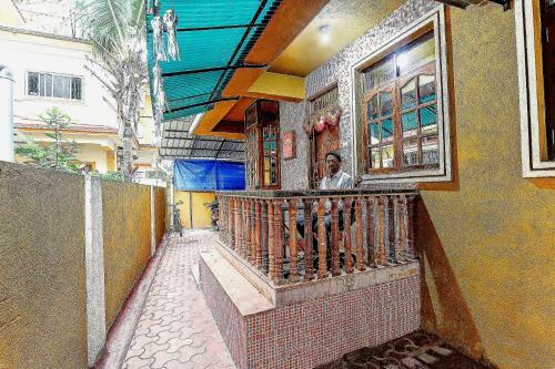 Hostal Oyo Capital O 11357 Hotel Benz International