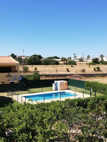 Villa Mila - 3 Bedroom Apartment With Pool
