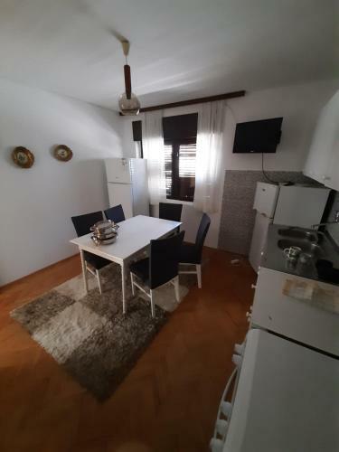 Apartments And Rooms Jasminka