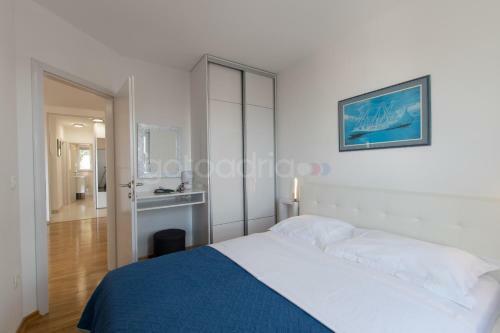 Sea View Apartments Dammi