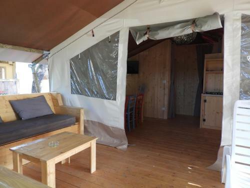 Dt Lodge Tent Safari Joy, Lanterna